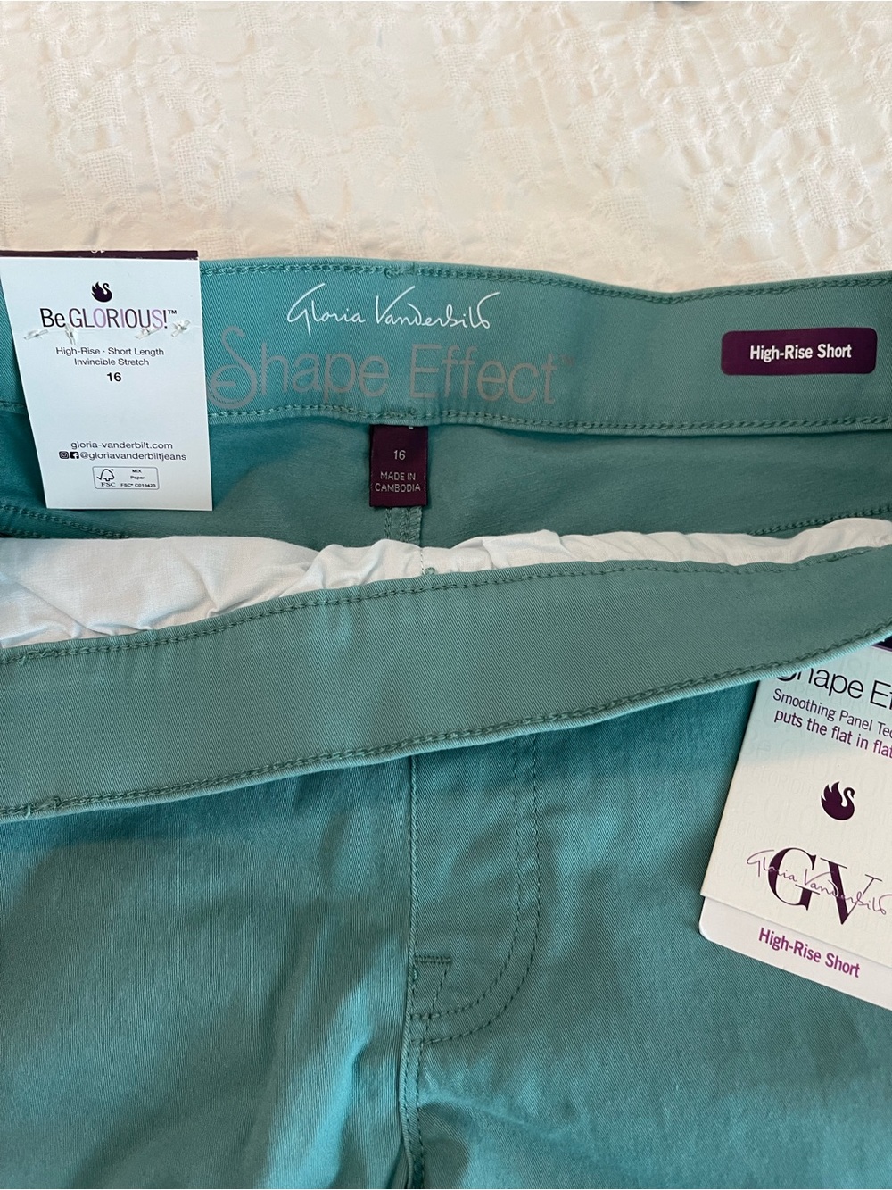 Gloria Vanderbilt High-Rise Short Shape Effect Smoothing Panel Size 16 NWT - Picture 2 of 5